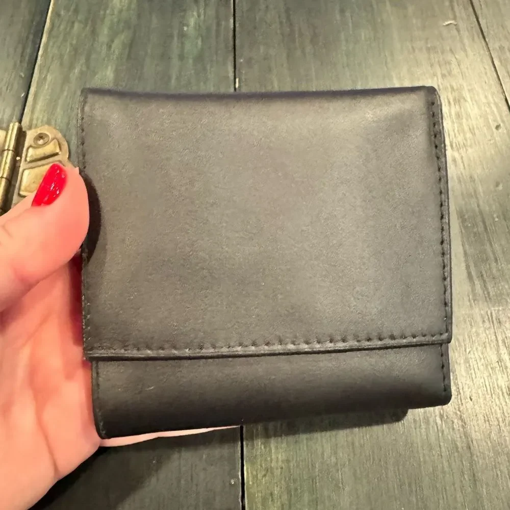 NEW Black Strong Leather Co. Tri-Fold Badge Wallet